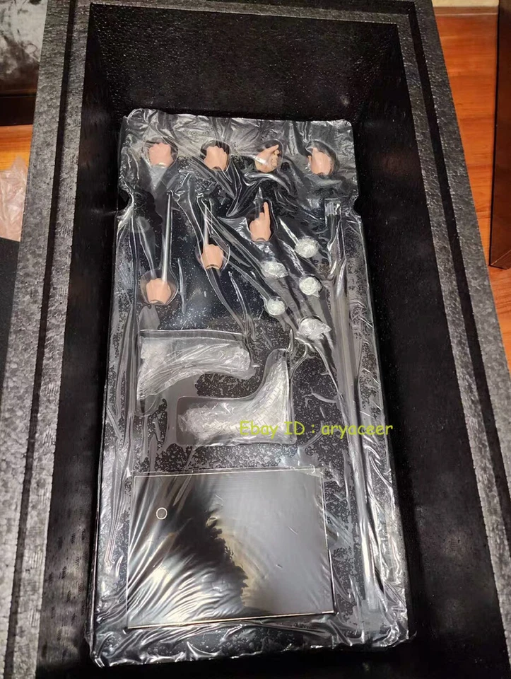 Enterbay Terminator 2 Judgment Day T-1000 1/4 Action Figure In Stock - Image 4 of 4