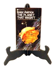 The Planet That Wasn't By ISAAC ASIMOV 1977 Discus Books Paperback