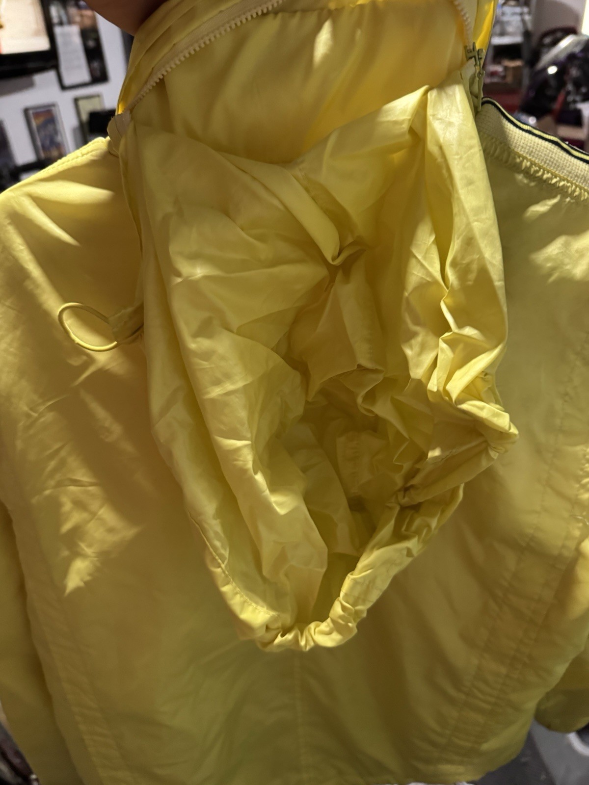 Calvin Klein Yellow Jacket Size Medium - image 11