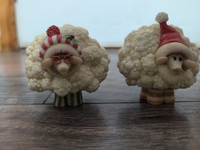 Santa & Mrs Claus Califlower Sheep Christmas Figure Enesco Home Grown Holiday