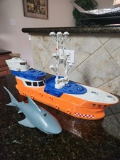 Matchbox Mega Rig Marine Rescue Shark Ship