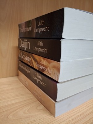 FANTASY-SAGA+DAIJIN+5TEILE+ALLE BÜCHER SIGNIERT 