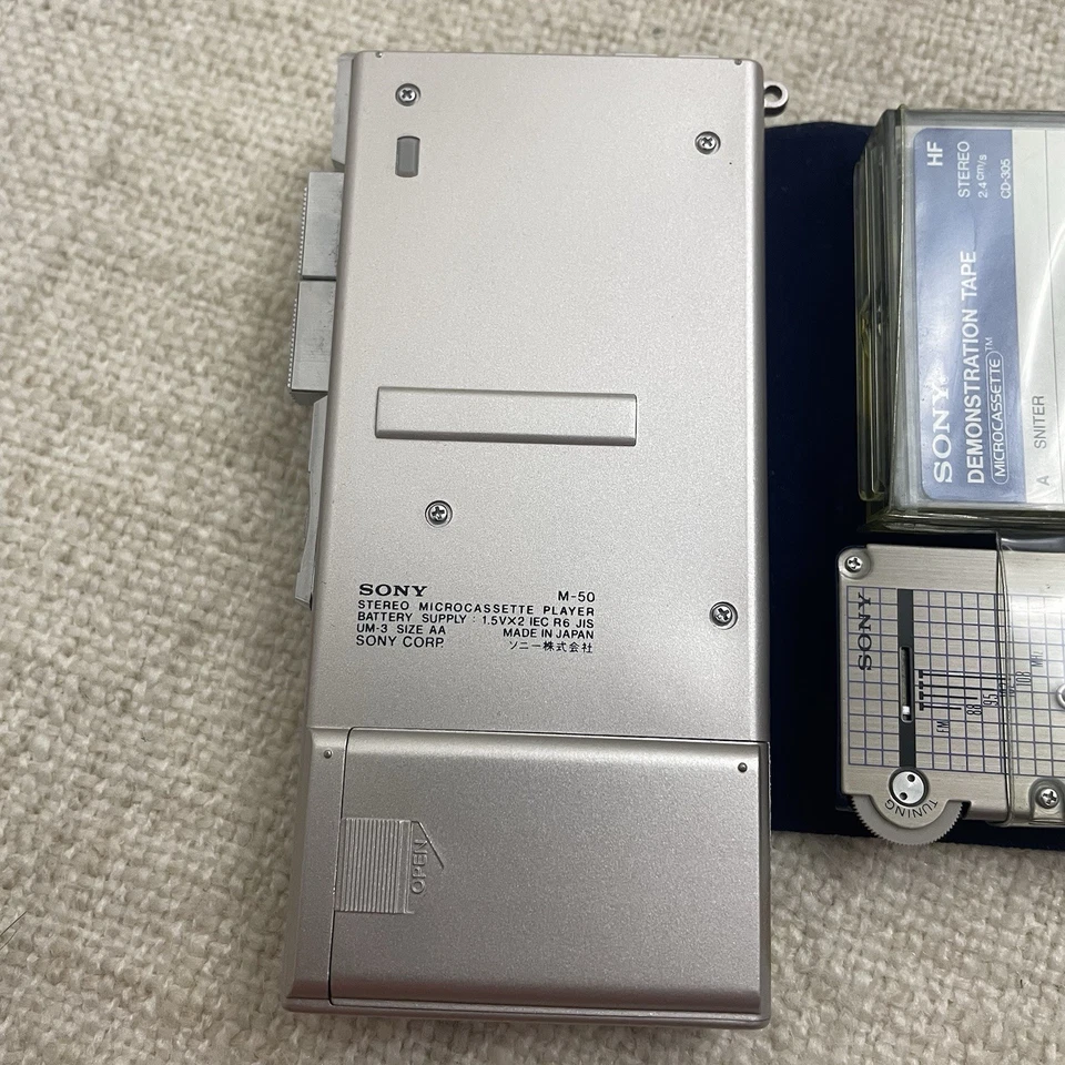 RARO Sony Micro Walkman M-50 reprodutor de microcassete estéreo + sintonizador FM MTF-50 - Imagem 4 de 4