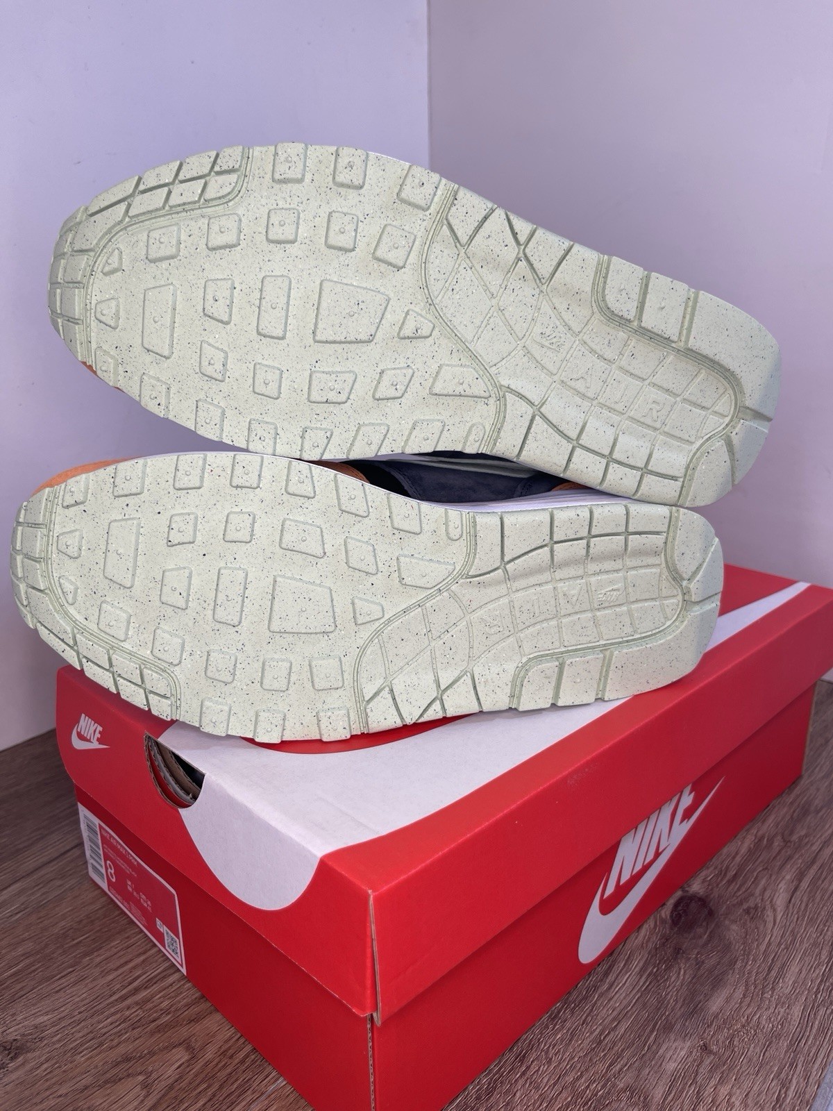 Nike Air Max 1 PRM Men's Sneakers Anthracite/Honeydew-Black, Size 8 thumbnail 4