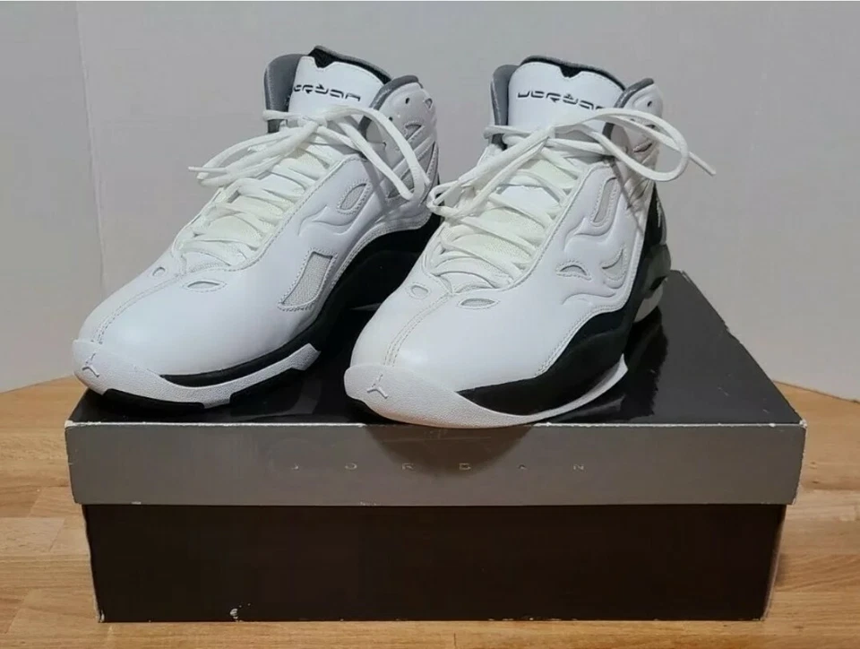 ¡Nuevo! Air Jordan Schoolin Ray Allen 2009 negro/blanco 364808-101 para hombre talla 9 con caja Foto 2 de 4