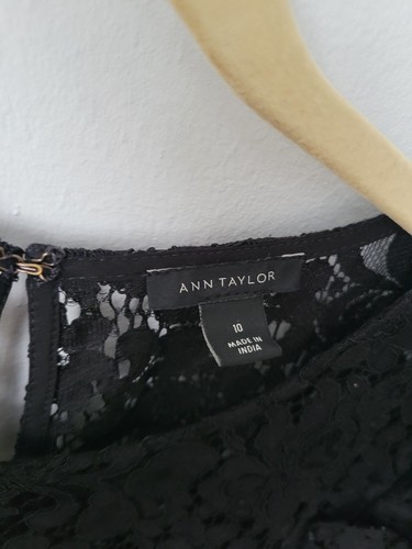 Vestido Ann Taylor de encaje negro manga campana 10 - Imagen 4 de 7