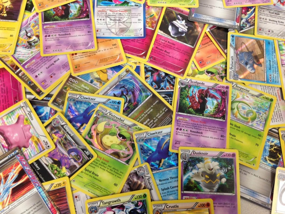 100 Pokemon Cards Pokemon Card Mystery Lot. Randomly Assorted Trading ...