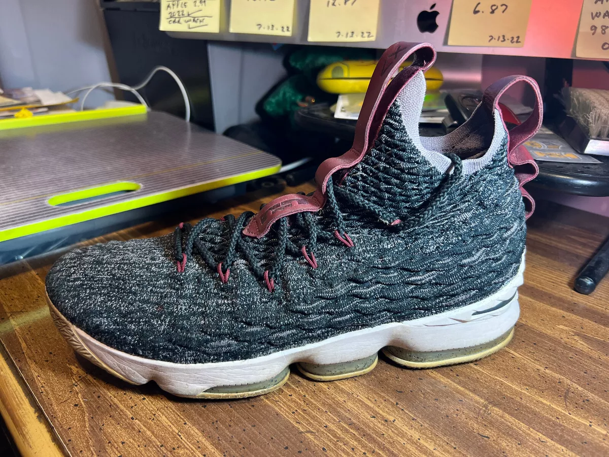 Lebron 15 mens hotsell