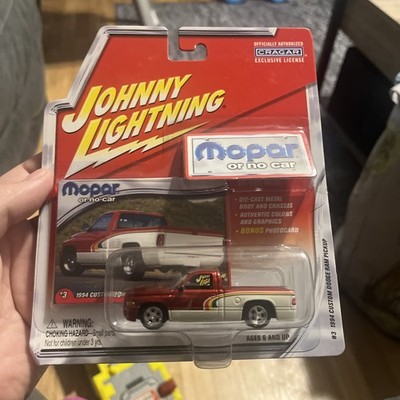 Johnny Lightning 1994 Dodge Ram Custom Pickup Mopar Or No Car Series Red / White