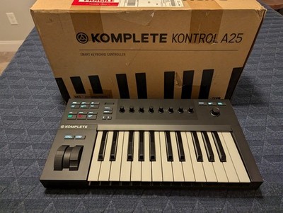 Native Instruments Komplete Kontrol A25