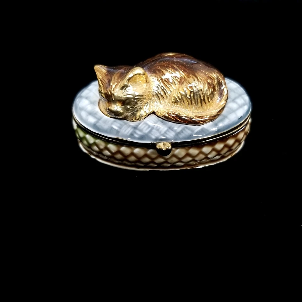 MONET Sleeping Cat HINGED Enamel Trinket Box - Image 2 of 4
