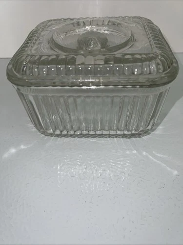 VIntage Anchor Hocking clear ribbed glass refrigerator dish with a lid.