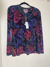 THE JANIE FAVORITE LONG SLEEVE V NECK SWING TEE Johnny Was Size M BNWT