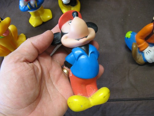 Lot 5 figurines Disney Pouet Minnie, Mickey, Donald, Pluto et Dingo Eurodisney - Picture 9 of 19