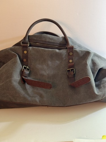 Hudson Cole Oversized Canvas Duffle With Leather Trim In Great Condition