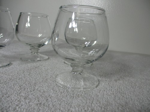 4 VINTAGE BRANDY MINI SNIFFER MID CENTYRY SMALL SHOT GLASS SIZE MAN CAVE - Picture 2 of 9