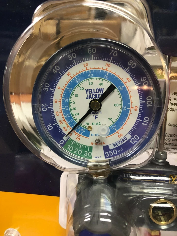 Chaqueta amarilla, colector de 2 válvulas, TITAN, R404a, R22 y R134a, medidores rojos y azules Foto 2 de 4