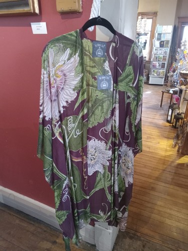 One Hundred Stars Royal Botanic Gardens O/S Open Jacket Floral Kimono NWT - Picture 2 of 8