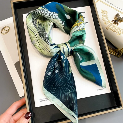 100 % Maulbeerseide Schal klassische Mode goldener Arowana-Druck quadratischer Schal 27 Zoll - Bild 15 von 17