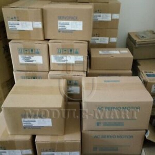 NUOVO servoazionamento a corrente alternata Yaskawa SGD7S-1R6A002 1 PZ - Foto 4 di 6