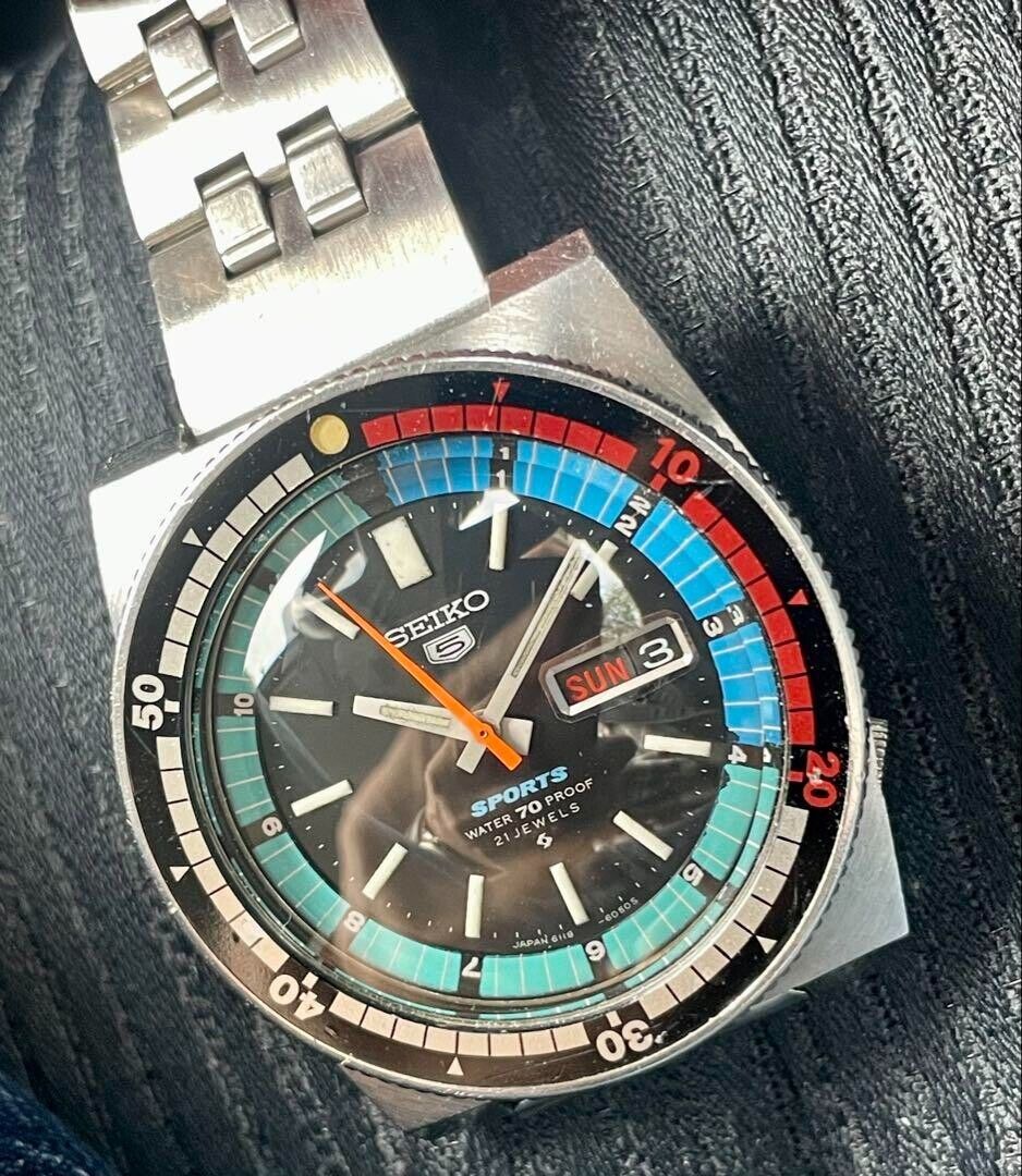 Seiko 5 Sports 6119-6050 Vintage DD St.Steel Blk Slv Mens Seiko 5 Sports 6119-6050 Vintage DD St.Steel Blk Slv Mens