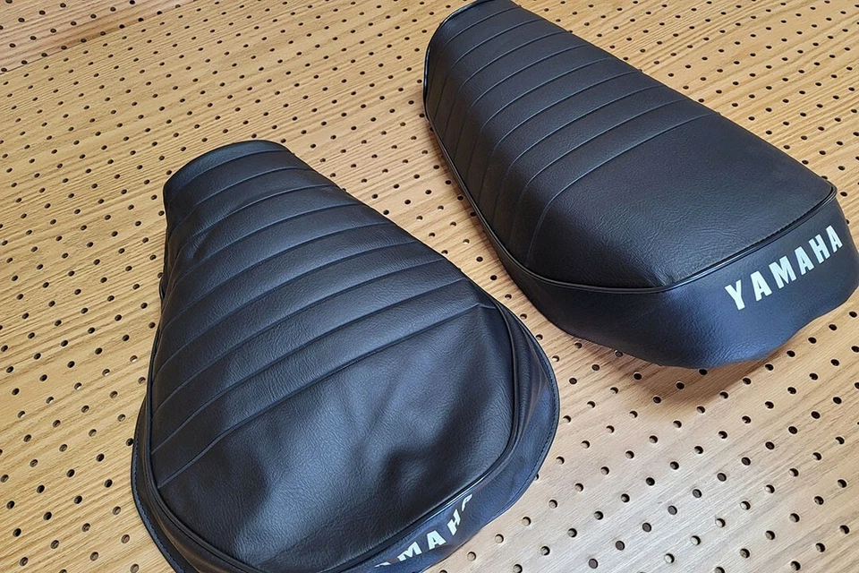 FUNDA ASIENTO YAMAHA GT80 DT80 MX80 MODELO 1973 A 1983 (NEGRO) [Y-32] Foto 4 de 4