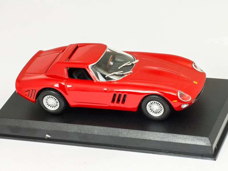 FERRARI 250 GTO 1964 pourpre échelle 1/18 GUILOY voiture