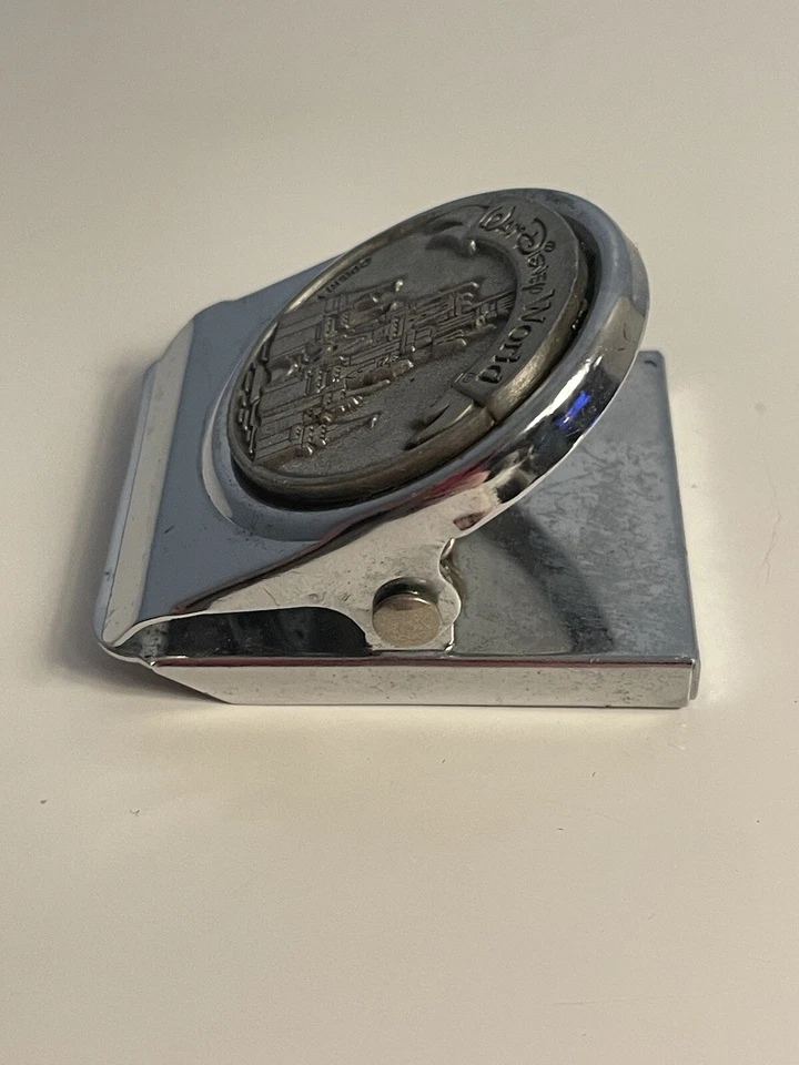 RARE Walt Disney World Cinderella’s Castle Fridge Metal Clip Magnet - Image 4 of 4