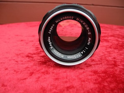 Nikon Nikkor-S Auto 1 :1.4  f = 50mm , Nippon Kogaku, No.408502