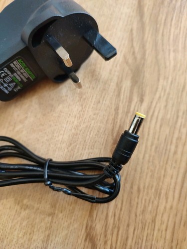 9V Power Supply UK 9v Adaptor Charger 9 Volt Power Supply UK 9V 1A AC/DC UK PLUG - Picture 3 of 4