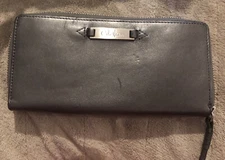 COLE HAAN LEATHER VILLAGE TRV ZIP AROUND WALLET SILVER 