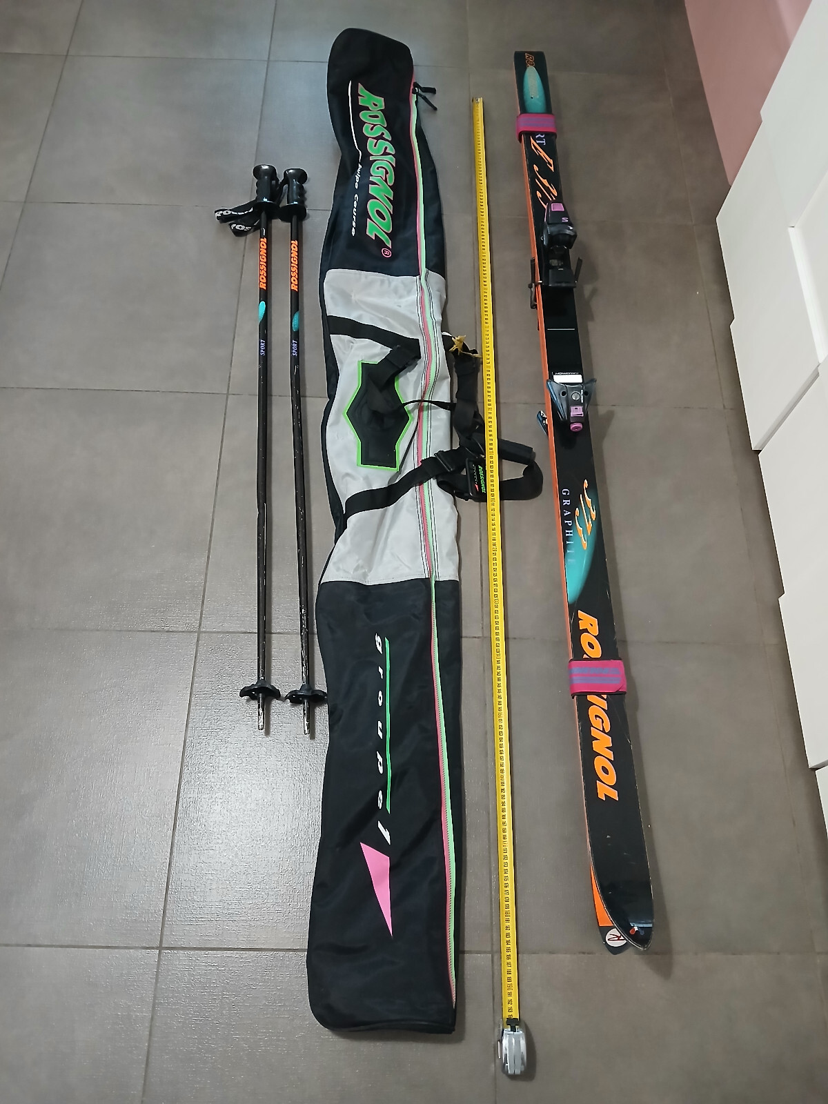 Sci Rossignol Sports E373 Graphite Attacchi Salomon 577 Borsa e Bacchette