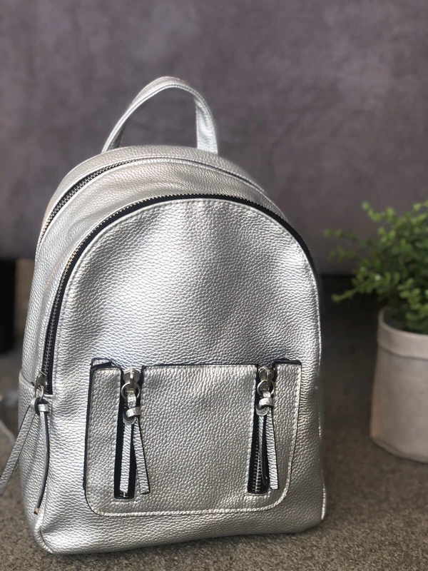 small backpack new look