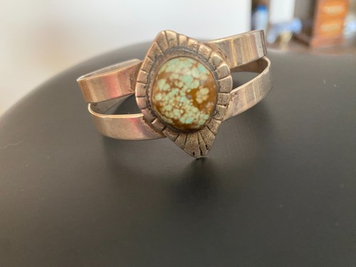 Vintage Navajo Native American Sterling Silver Cuff Bracelet turquoise stone.