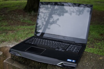 Alienware M17X R4 laptop I7-3820QM  32GB RAM 512GB SSD NVIDIA 680M