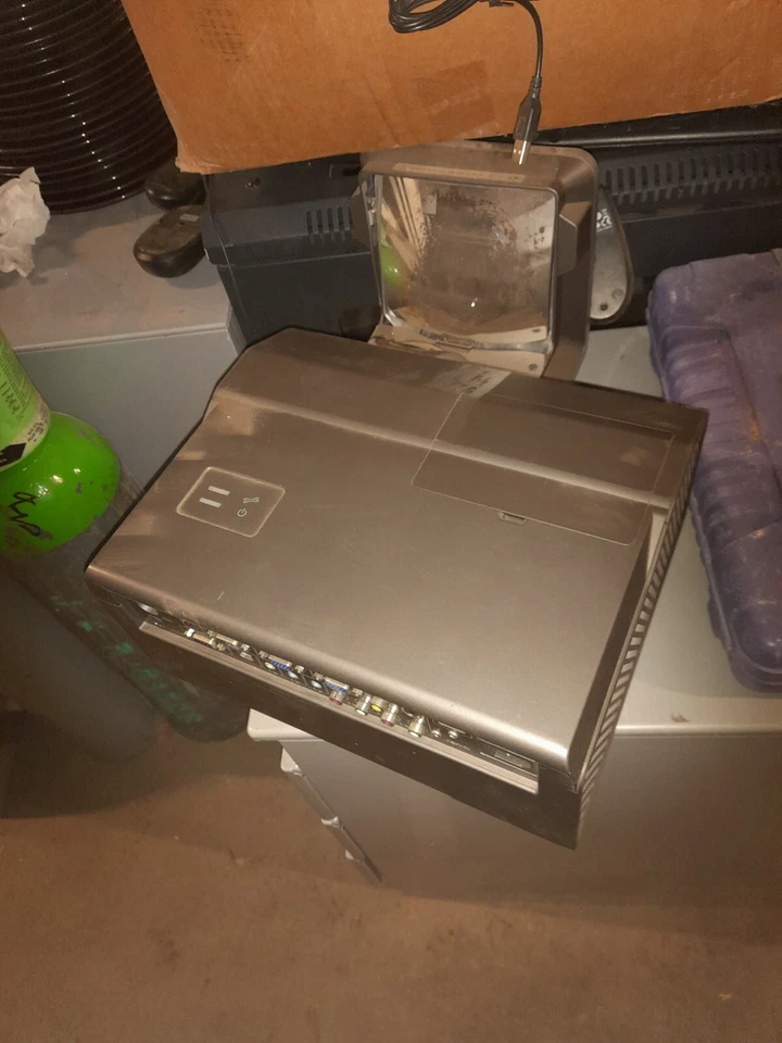 SMART UF75 Projector  Need New Contor Mirror Need Replace - Image 2 of 4