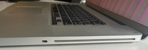 MacBook Pro 17" Late 2011 16GB, 2.5GHz i7-2860QM, No HDD, Bad GPU, Boots to USB - Picture 8 of 9