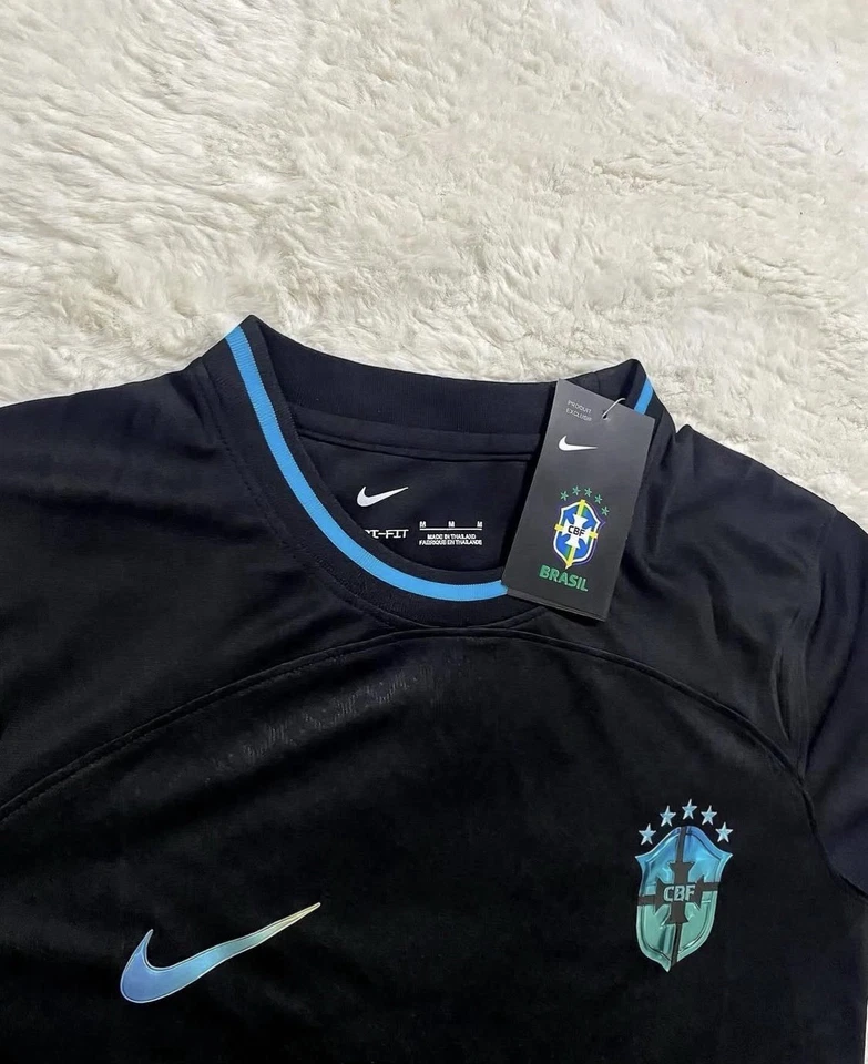 Brazil Emerald Jersey - Football/soccer jersey - image 2 of 4