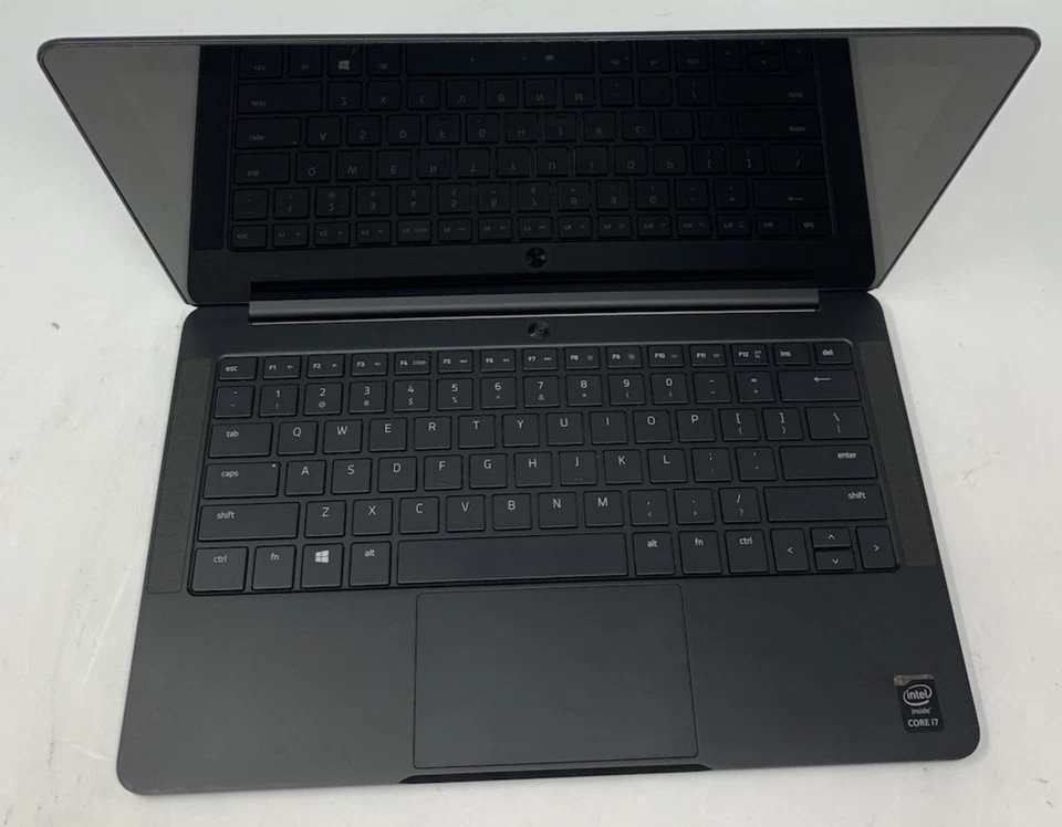 Razer Blade Stealth 13" RZ09 2016 i7-6500U 2.5GHz 128GB SSD 8GB DDR4 Negro C/Dnt Foto 3 de 4