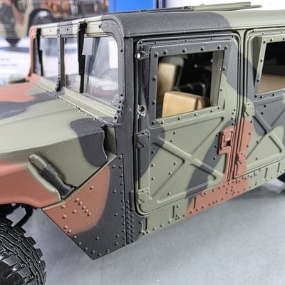 Franklin Mint Humvee 1:24 Scale Diecast Military M966 with Box