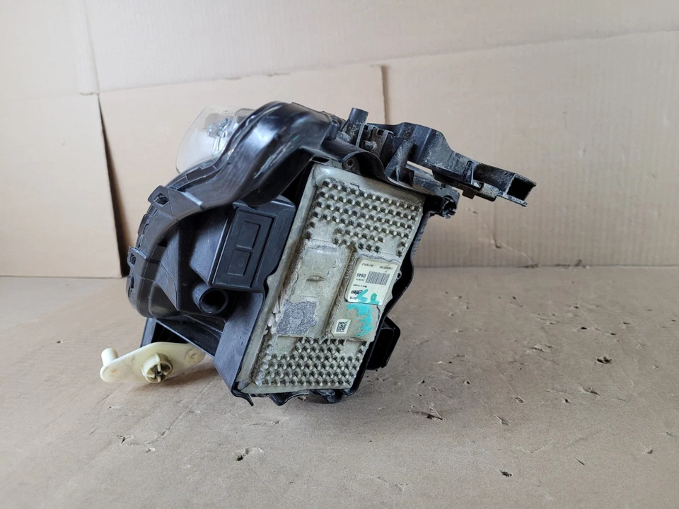 2013-2016 LINCOLN MKZ LED W/ SIGNATURE CHROME LH DRIVER OEM HEADLIGHT 199776 - Image 3 of 4