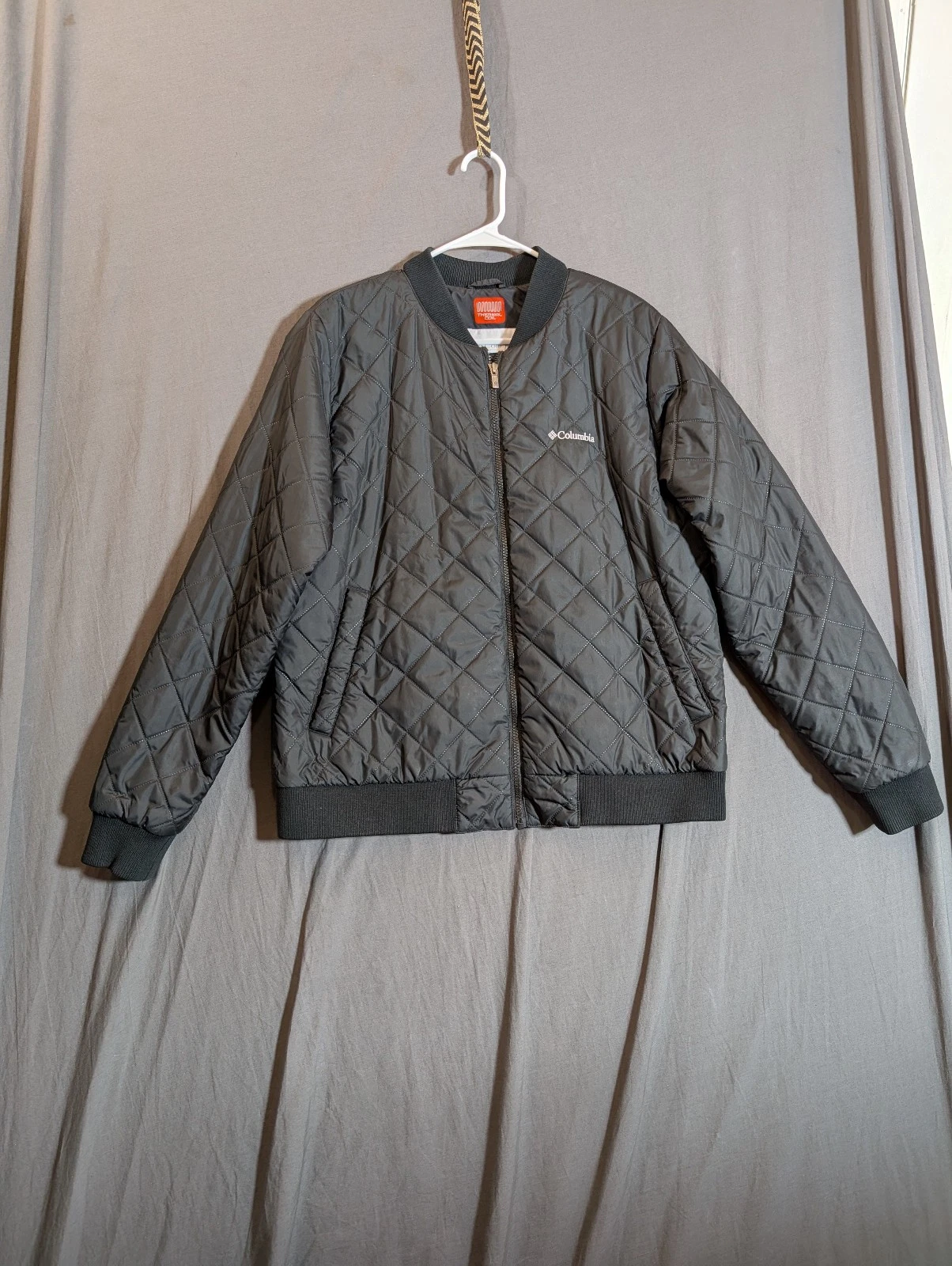 Columbia Thermal Coil Bomber Jacket Size XLarge Color Black