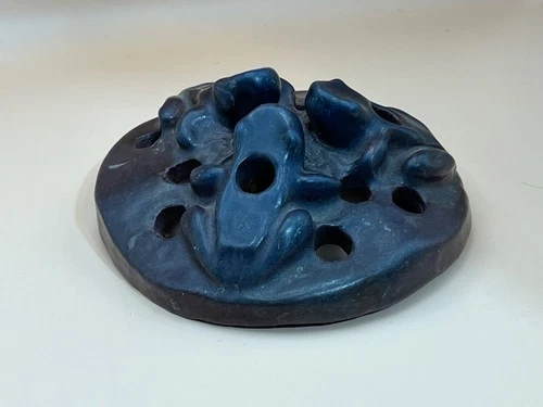 van briggle pottery    Frog with Three Frog