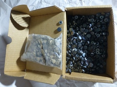 Handy Button Machine Co. 0544003-02 22 5 GR Tach UPH 980 Pcs. + Felt Pads
