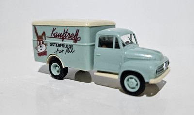 Brekina 1:87 BORGWARD B 511 AUFSCHRIFT ''KAUFTREFF OSTERFREUDE FÜR ALLE'' TÜRKIS