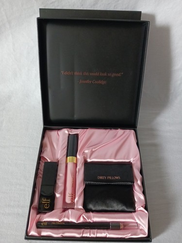 elfo x Jennifer Coolidge Dirty Cuscini Kit completo labbra NUOVO IN SCATOLA - Foto 3 di 14
