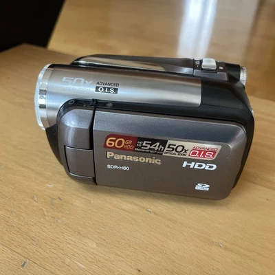 Panasonic SDR-H60 SD/SDHC Camcorder und Zubehörpaket - Bild 1 von 4