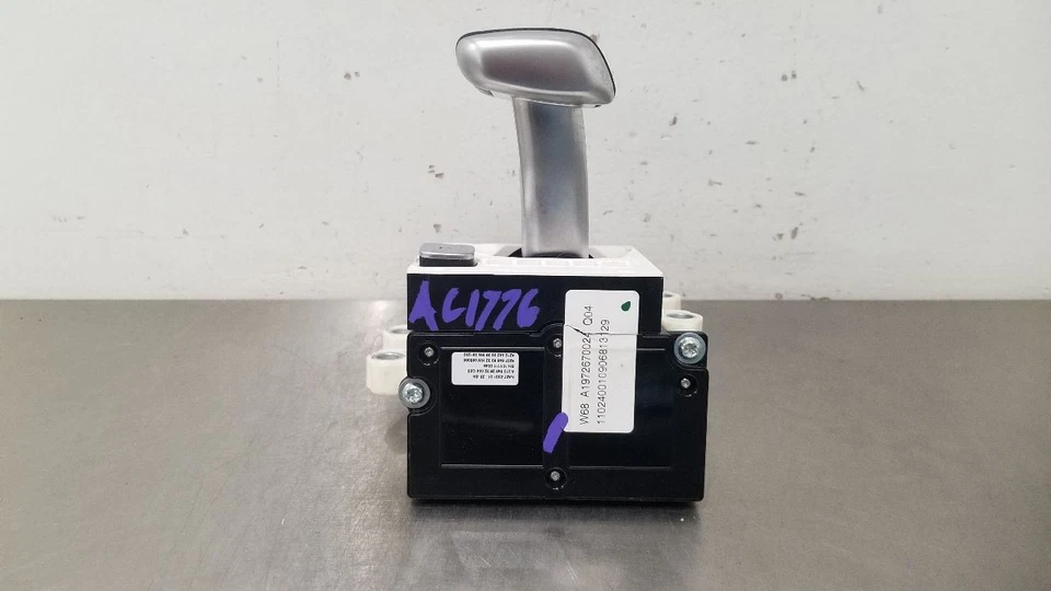 11 MERCEDES BENZ SLS AMG C197 AUTOMATIC TRANSMISSION SHIFTER 1972670024 - Image 2 of 4