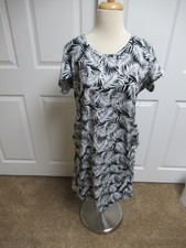 Old Navy Maternity Short Sleeve Bodycon Dress SZ XL  Black/White Palms  NWT