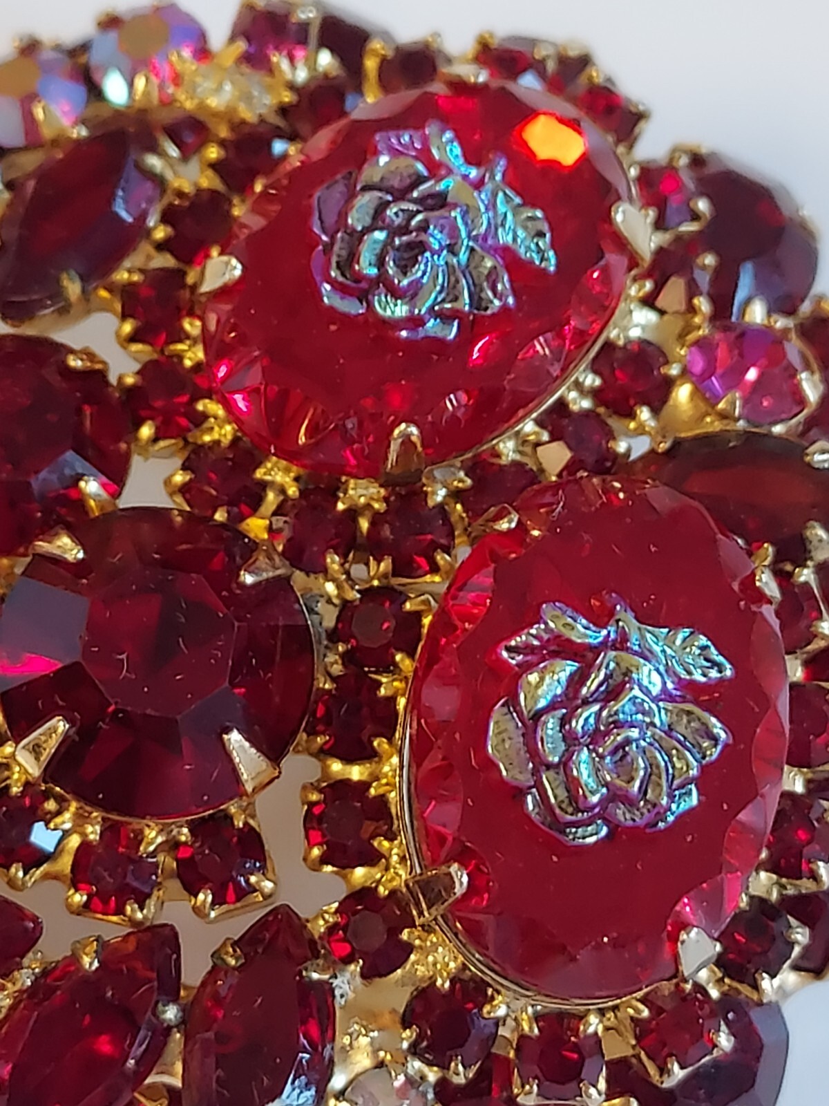 Vintage Signed JULIANA Red & Pink Rhinestone Brooch Pin Molded Glass